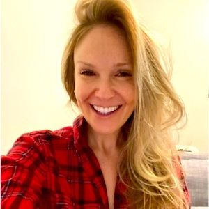 Meet your Posher, Sarah beth